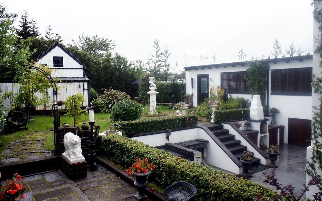 Little White Castle Apartment St Lucia Ngoại thất bức ảnh